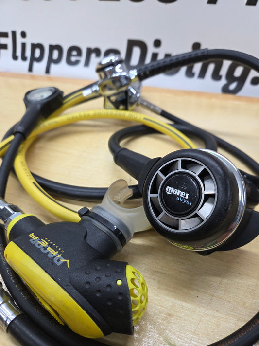 Mares Abyss Regulator Set
