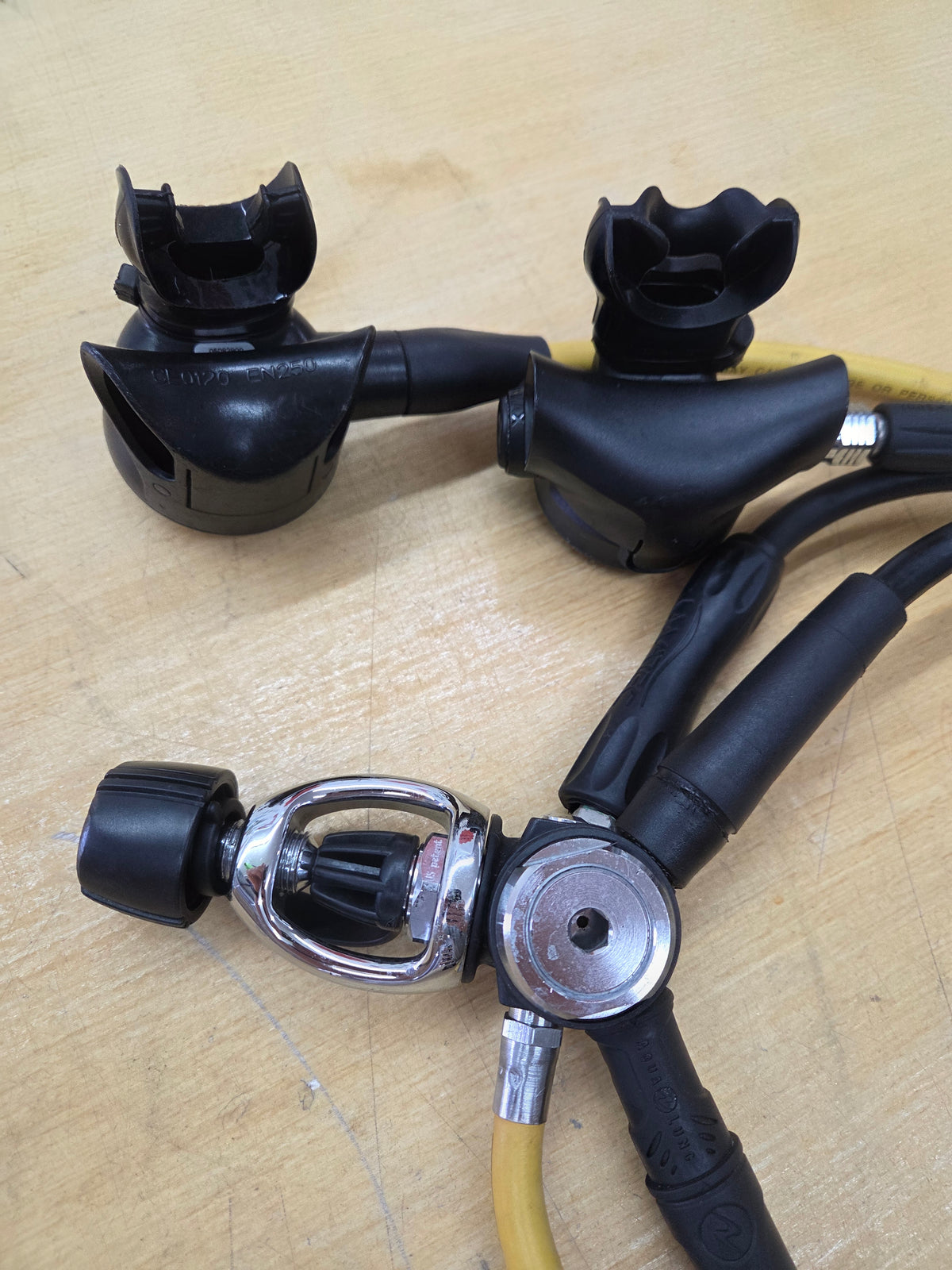 Aqualung "Core" Regulators