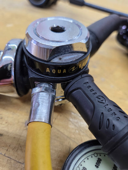 Aqualung "Core" Regulators