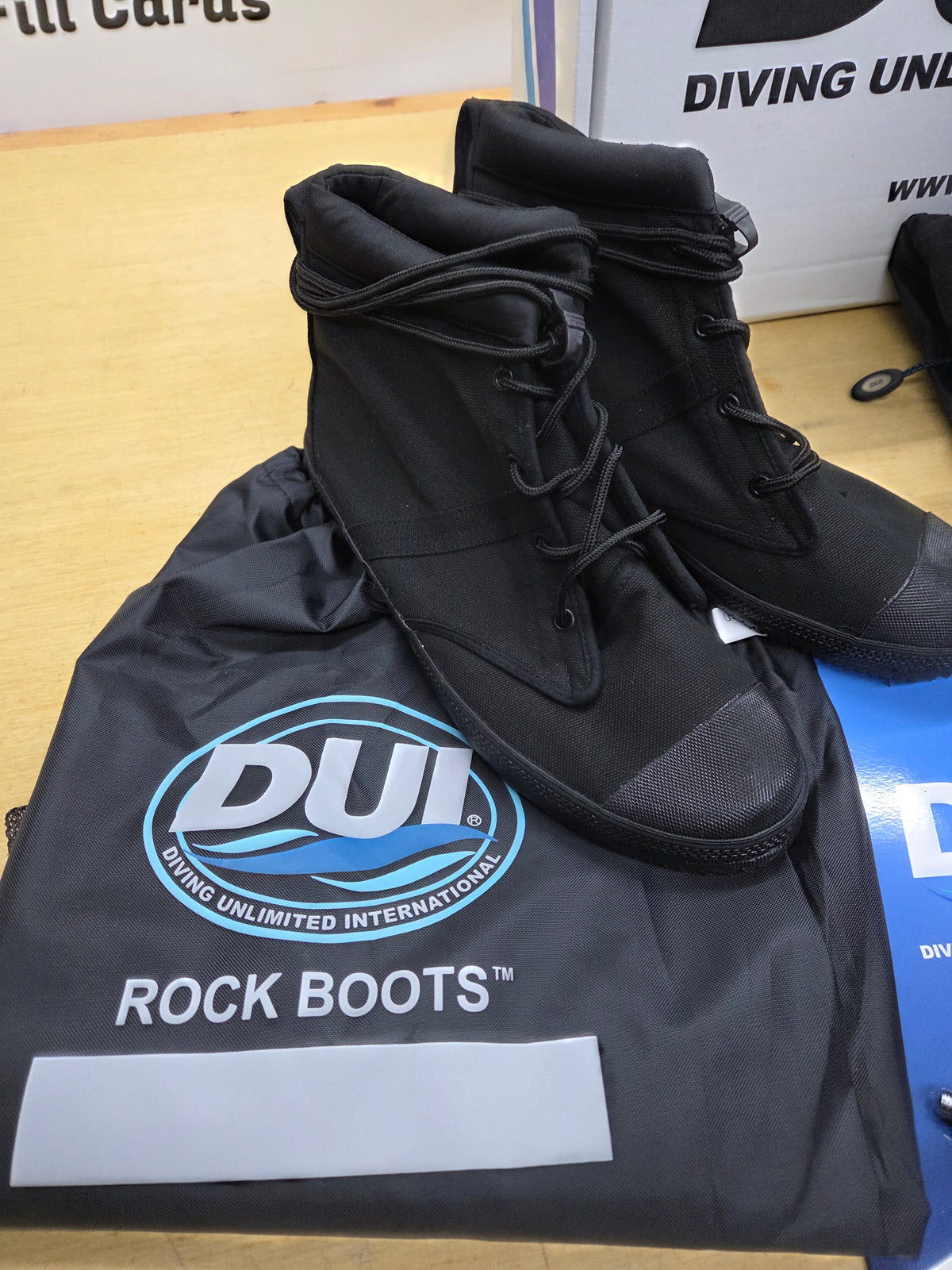 DUI FLX Extreme Drysuit Package *NEW!!* (XL)