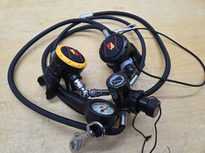 Dive Rite XT1/XT2 Regulator Package (Pre-Owned)