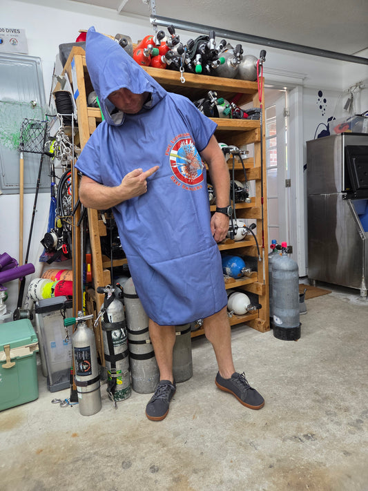 "FWC Lionfish Challenge" Changing Robe & Hat