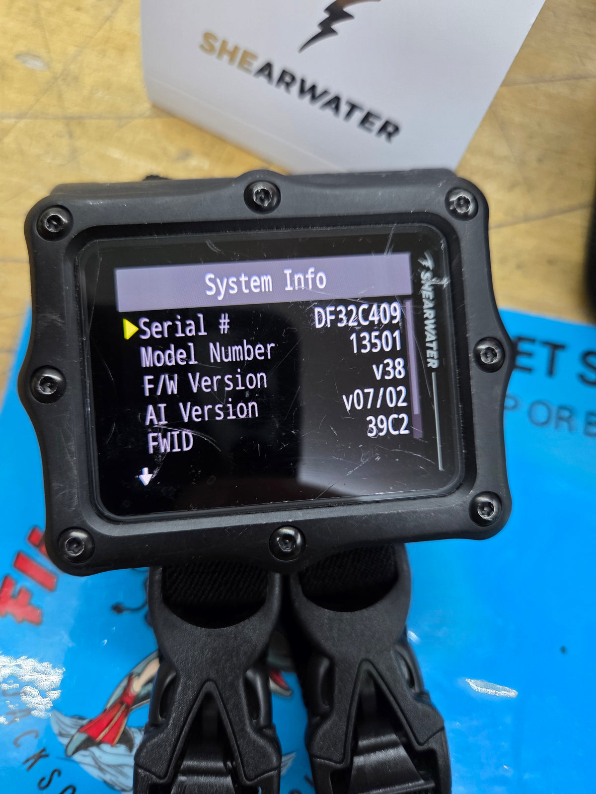 Pre-Owned Shearwater Perdix 3