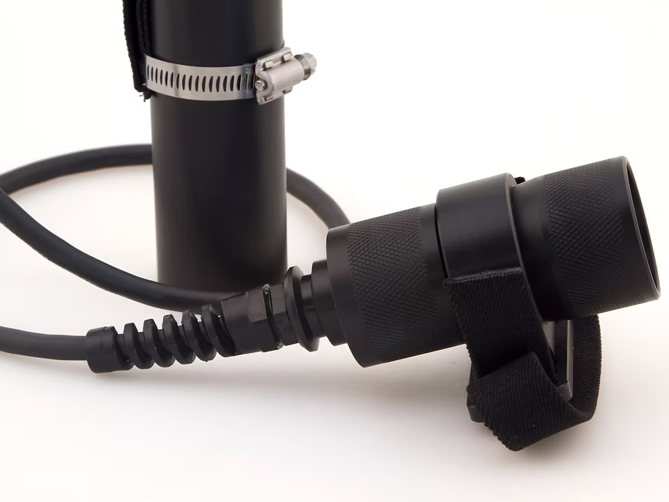 Luz LED de bote con foco variable de 32 W de Light Monkey