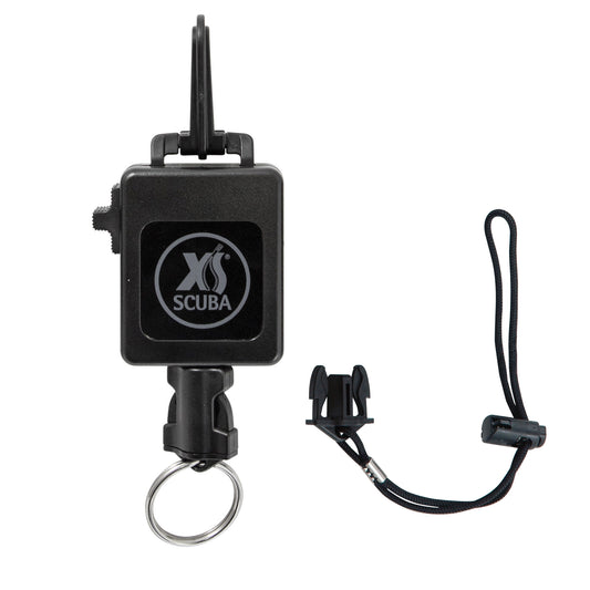 Flashlight/Camera Locking Retractor