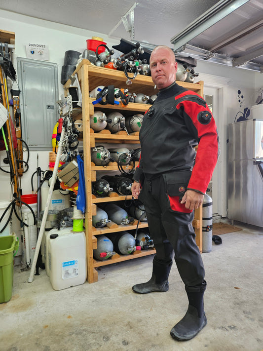 Dive Rite 901 Drysuit (LARGE)
