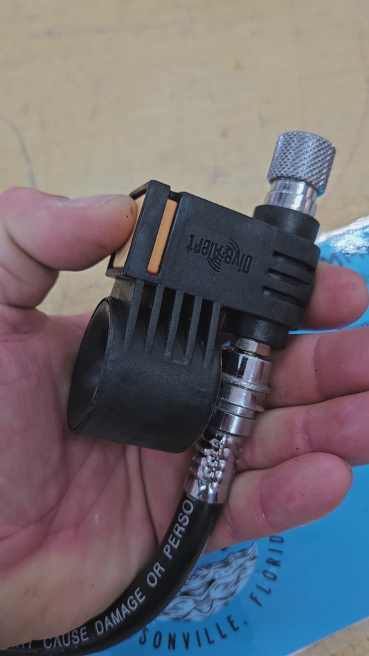 Dive Alert Signaling Device